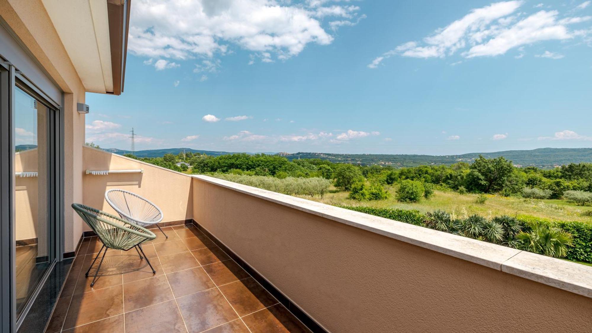 Villa Labin In Zartinj - Luxury Privacy Heated Pool With Auto Cover Exterior photo