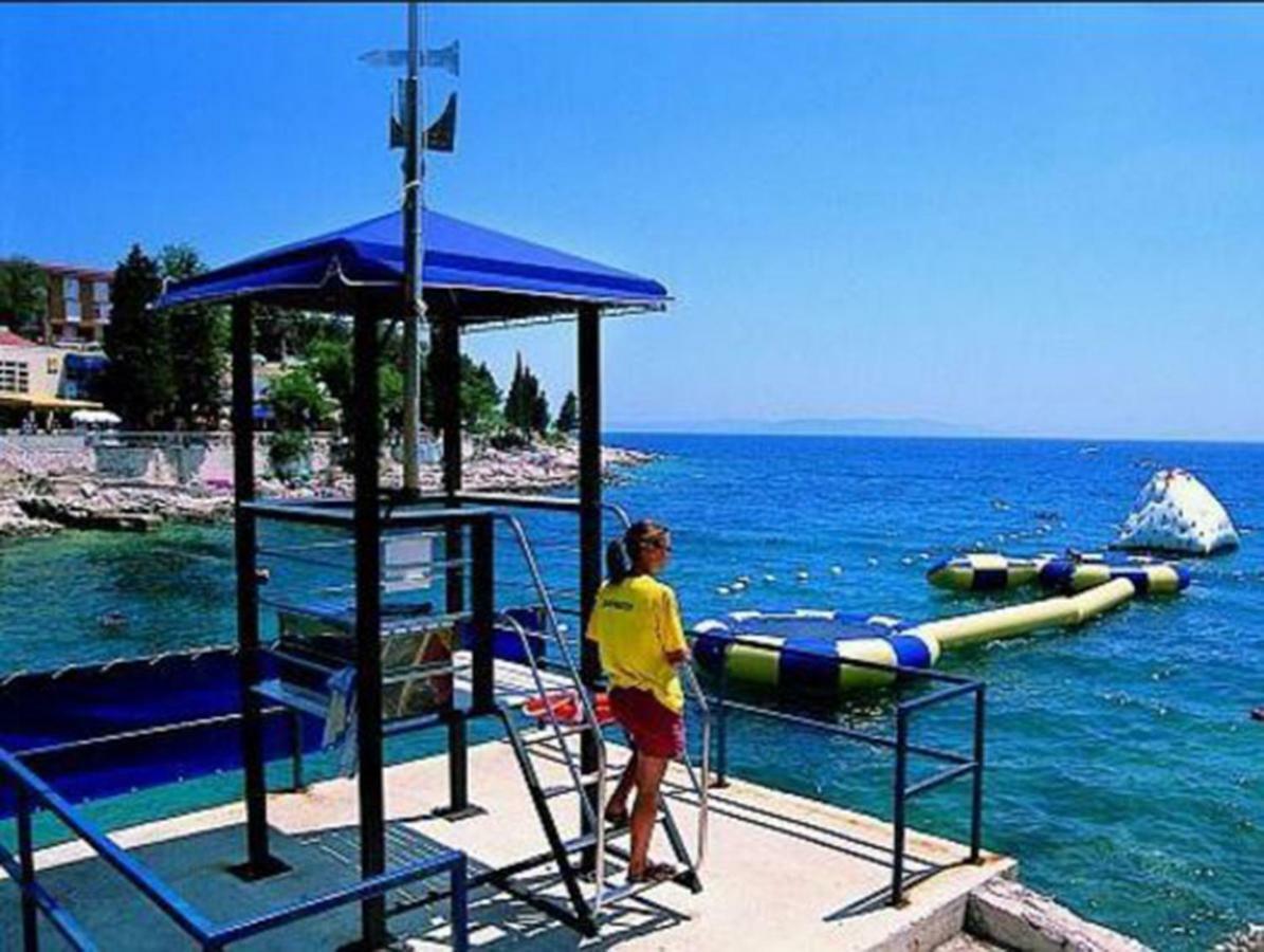 Villa Labin In Zartinj - Luxury Privacy Heated Pool With Auto Cover Exterior photo